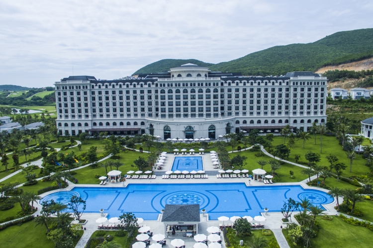 Vinpearl Golf Land Resort & Villas